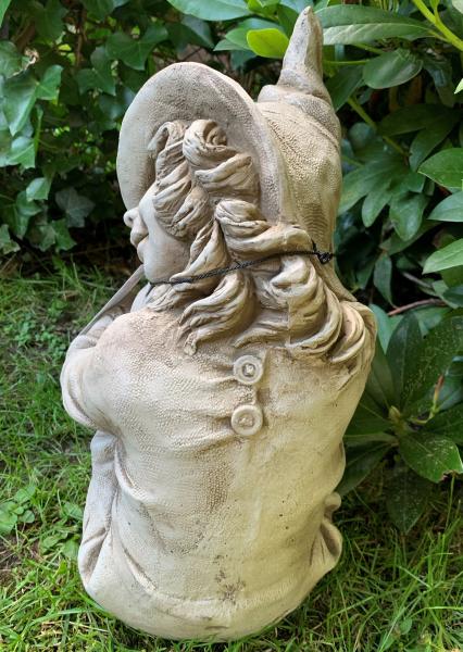 Hexe HAZEL | Fiona Scott © | Pheeberts Statuary